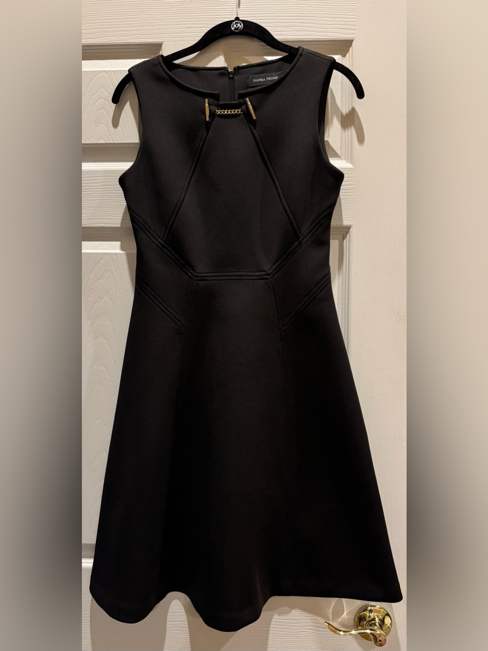 Ivanka Trump Chain Neck Detail Black Sleeveless Fit & Flare Scuba Dress size 2